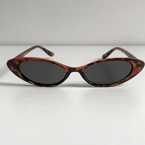 Sunglasses - Picture 1 of 5